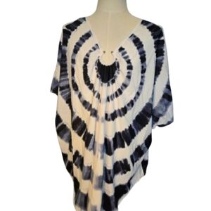 Bloomchic Navy and White Tie-Dye Lightweight Top Size 22
